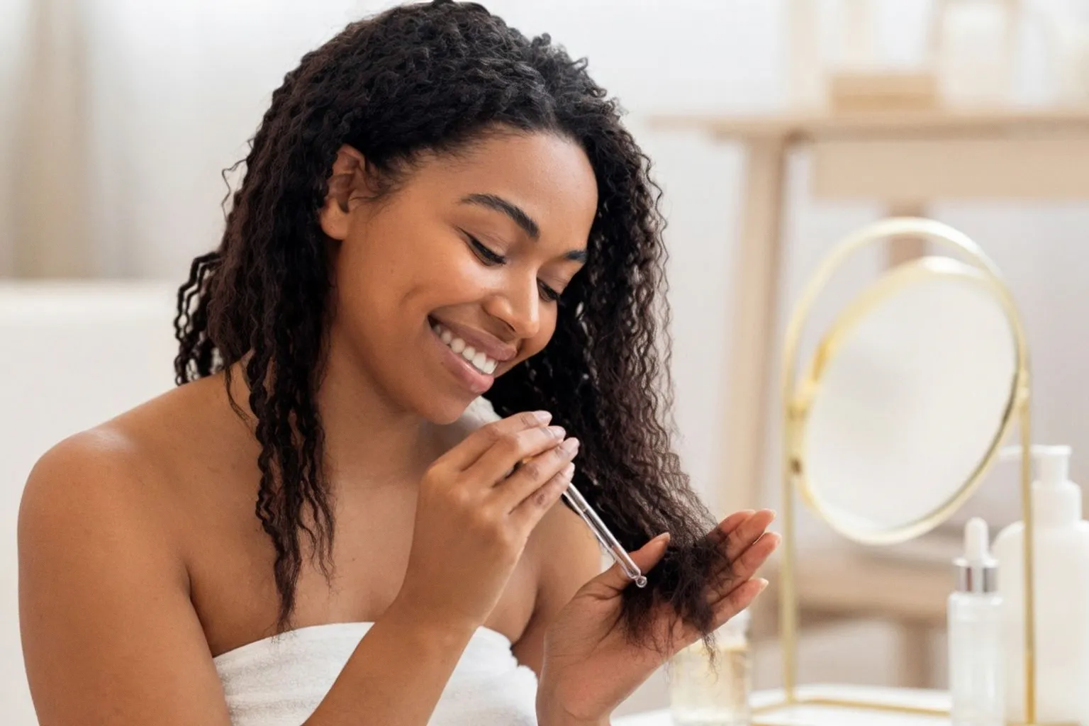 Soins capillaires à domicile : peut-on vraiment égaler le travail d'un salon ?